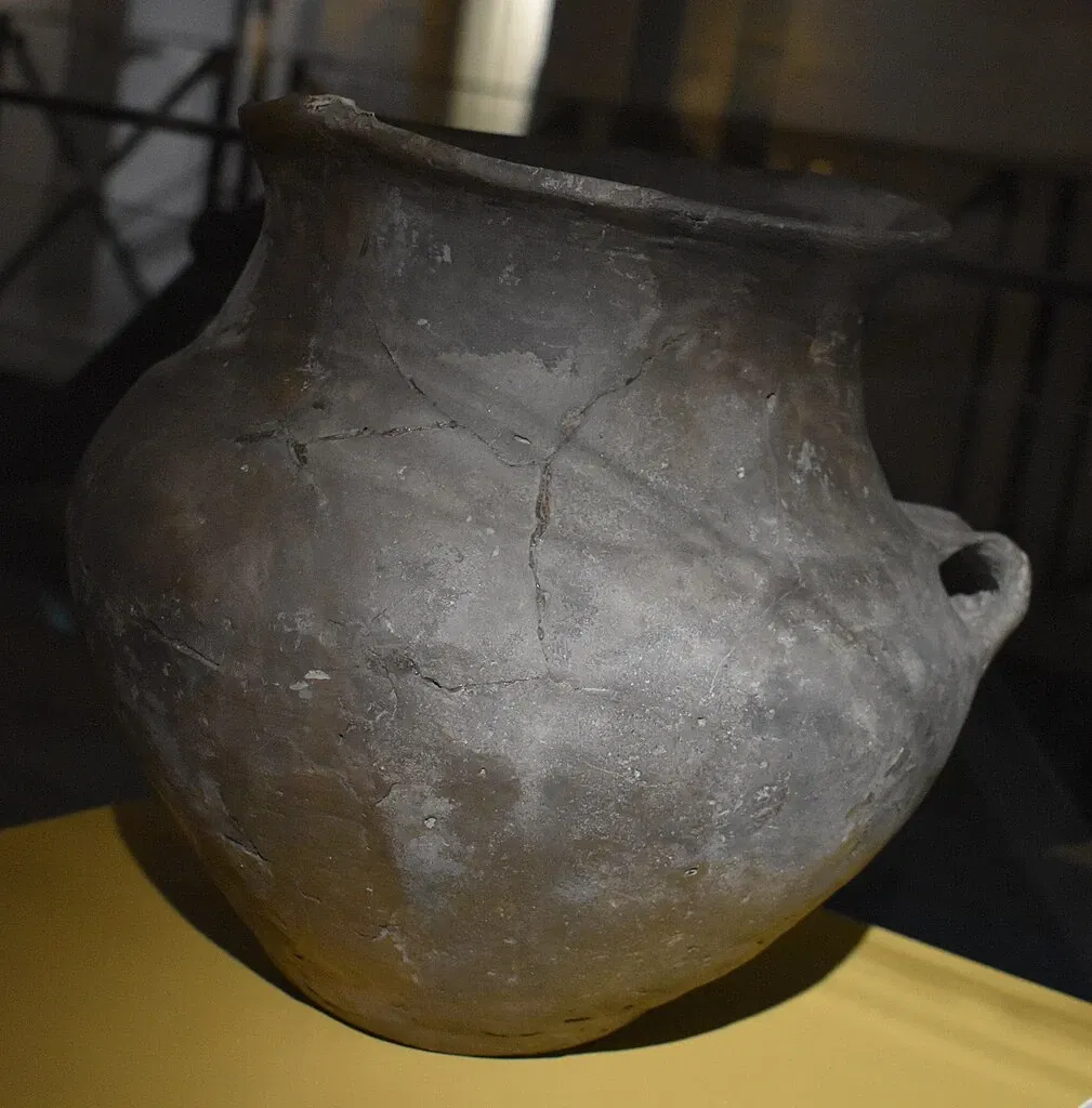 Musée de l'Éphèbe et d'Archéologie Sous-Marine