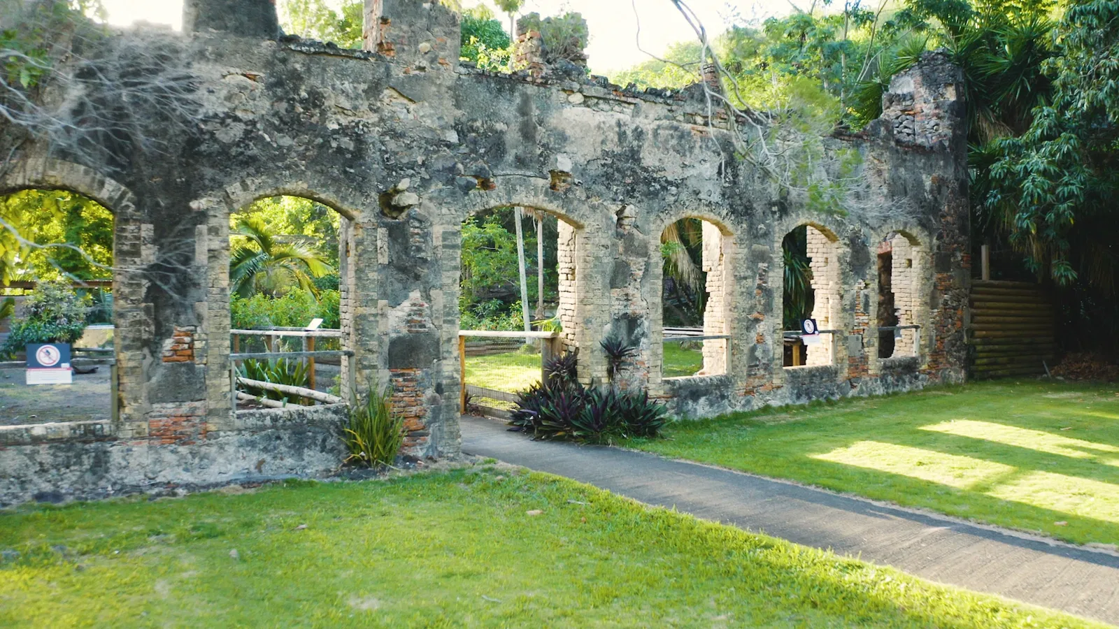 Habitation Anse Latouche