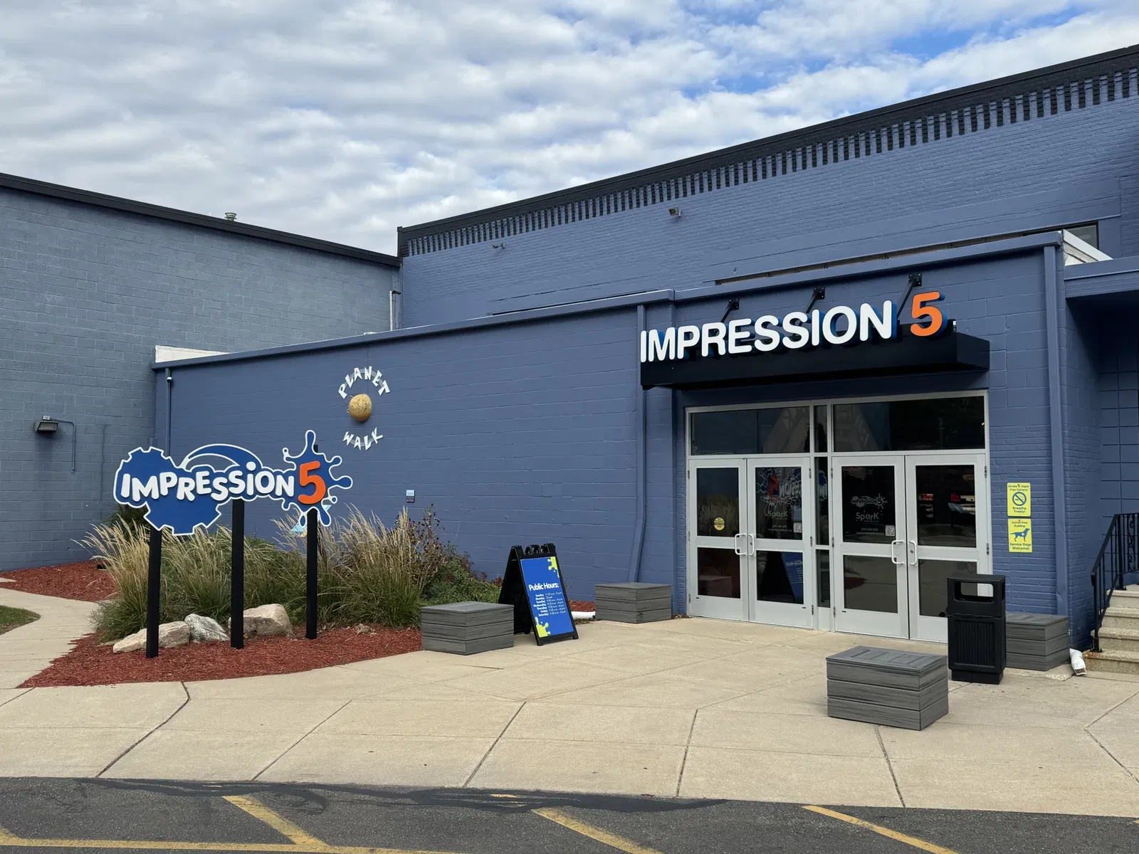 Impression 5 Science Center