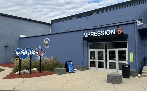 Impression 5 Science Center