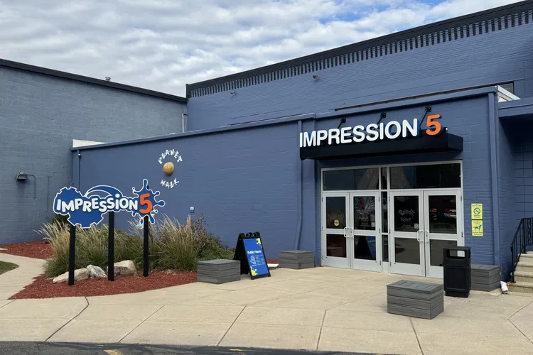 Impression 5 Science Center