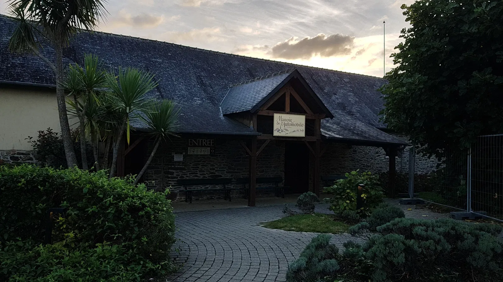 The Manor of the Automobile