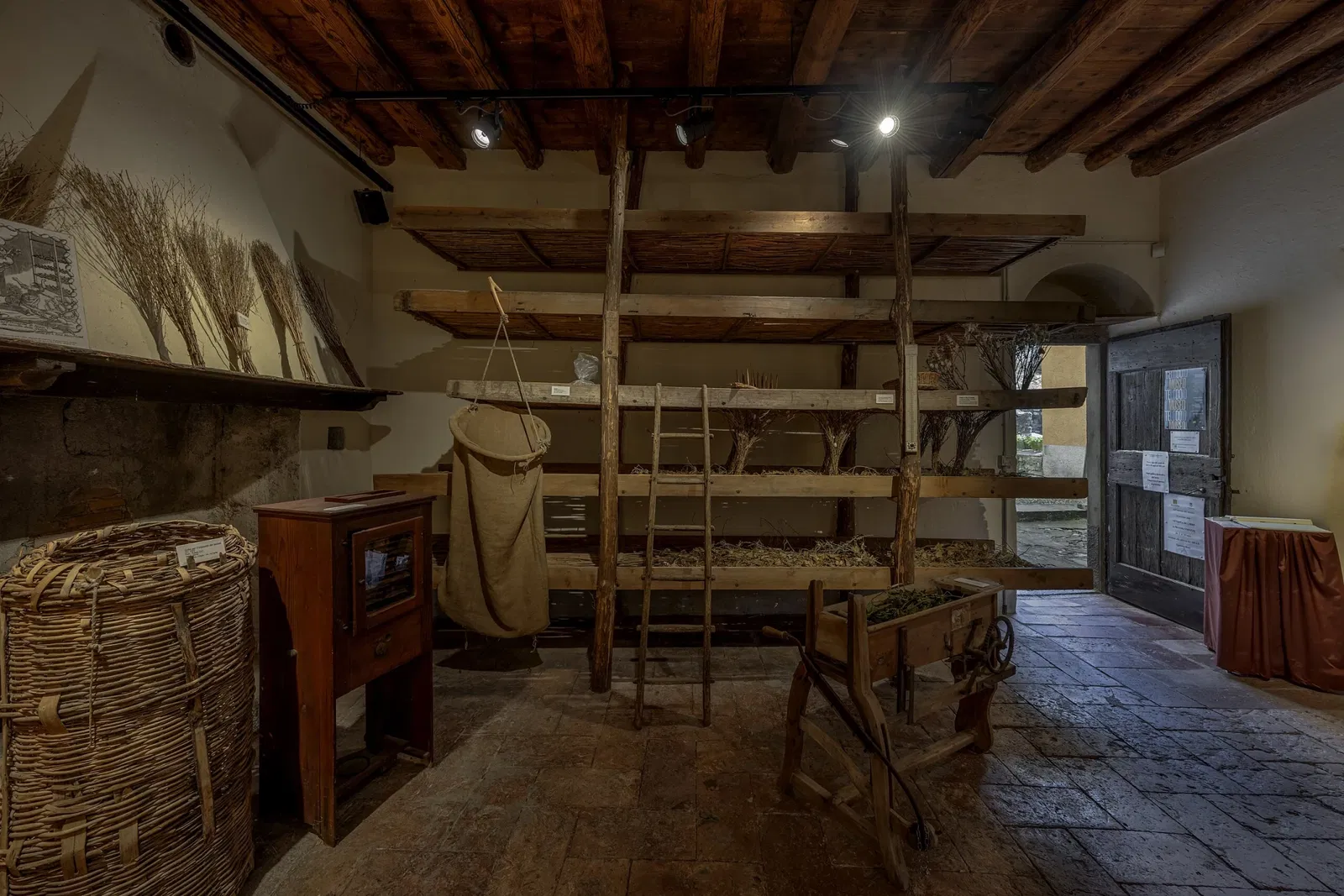 MEAB - Museo Etnografico Dell'Alta Brianza