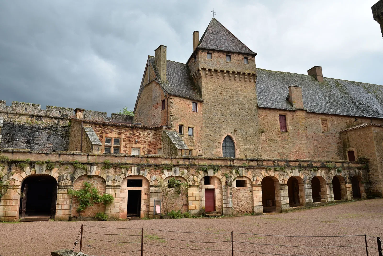 Castelnau-Bretenoux Castle
