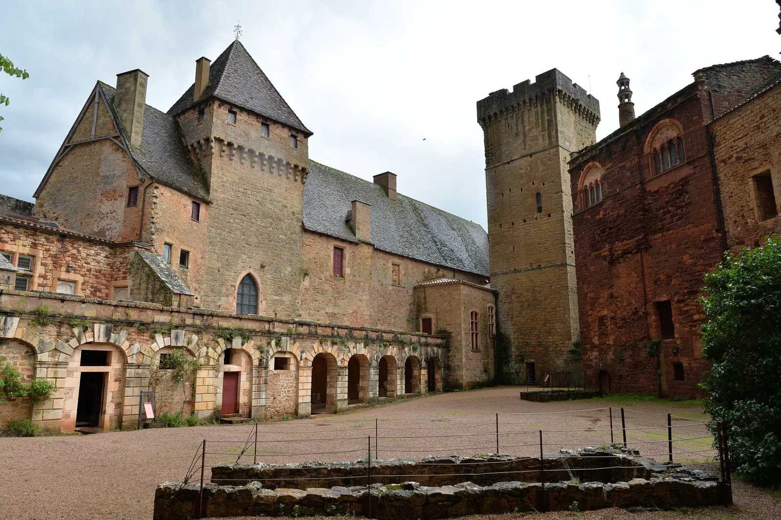 Château de Castelnau-Bretenoux