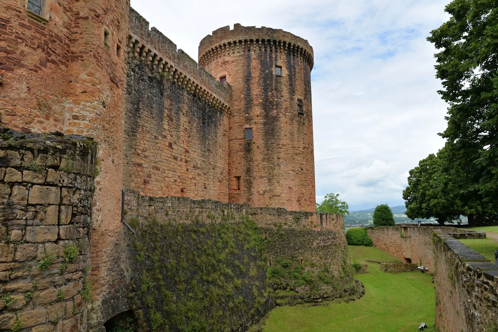 Castelnau-Bretenoux Castle