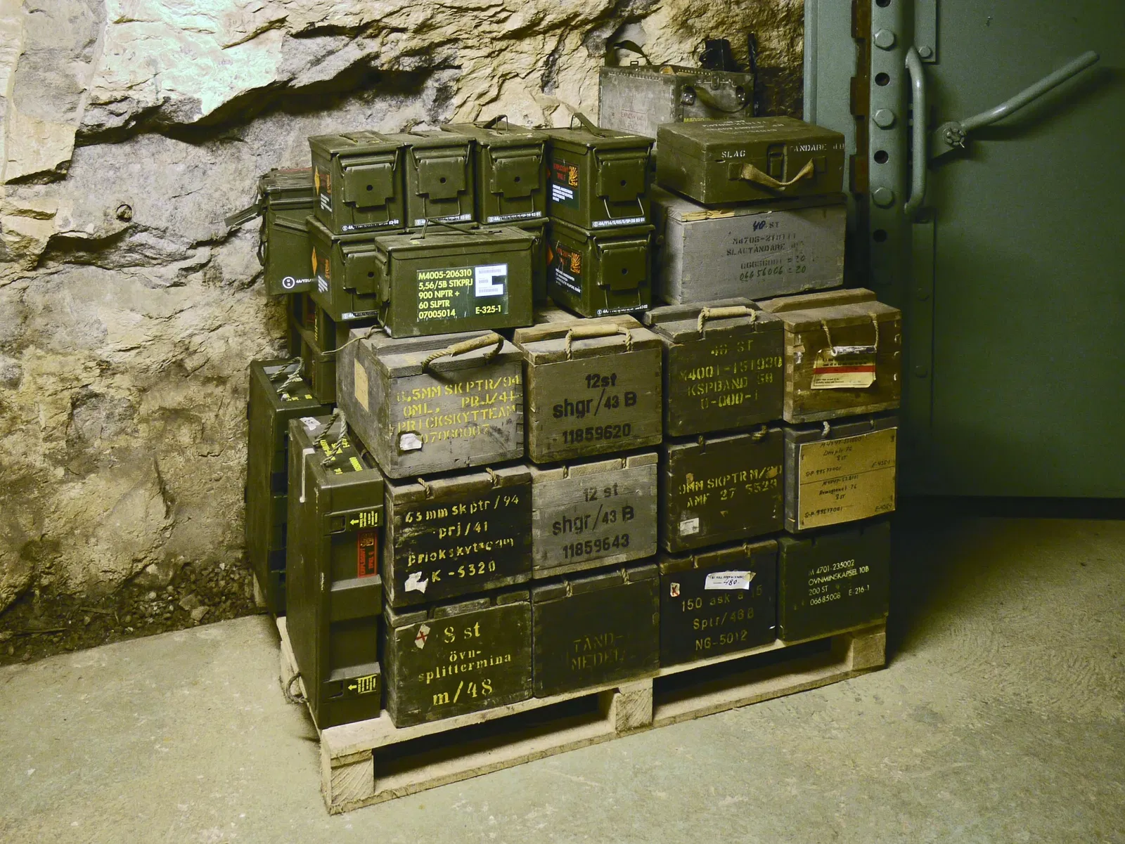 Femöre battery
