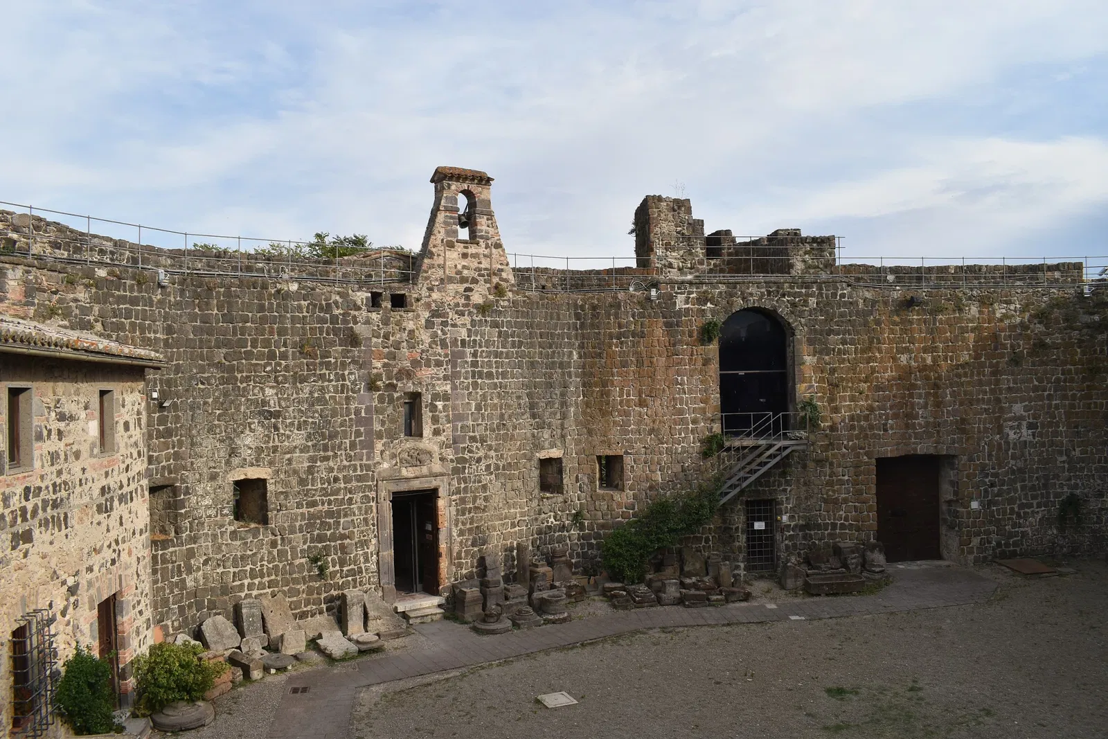 Castello dell’Abbadia - Museo Archeologico di Vulci