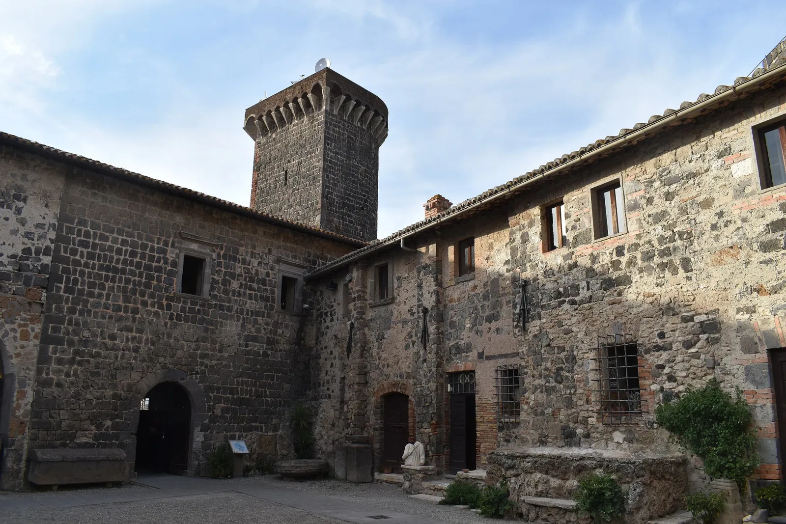 Castello dell’Abbadia - Museo Archeologico di Vulci