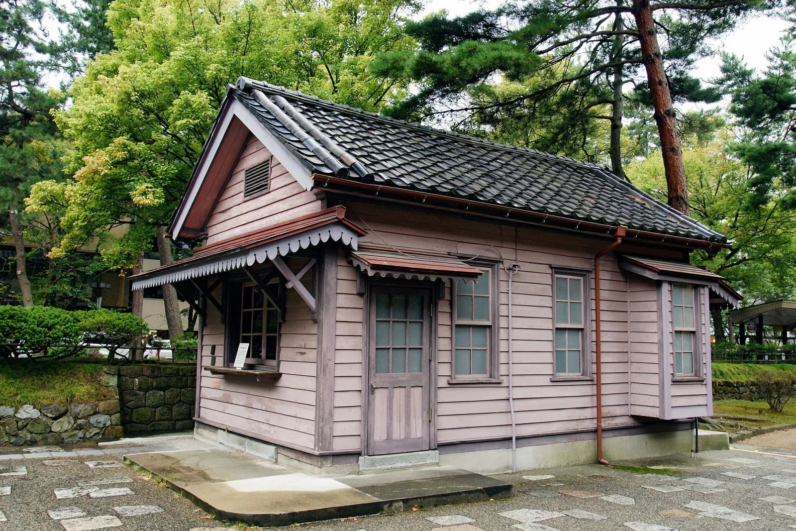 Ishikawa Modern Literature Museum