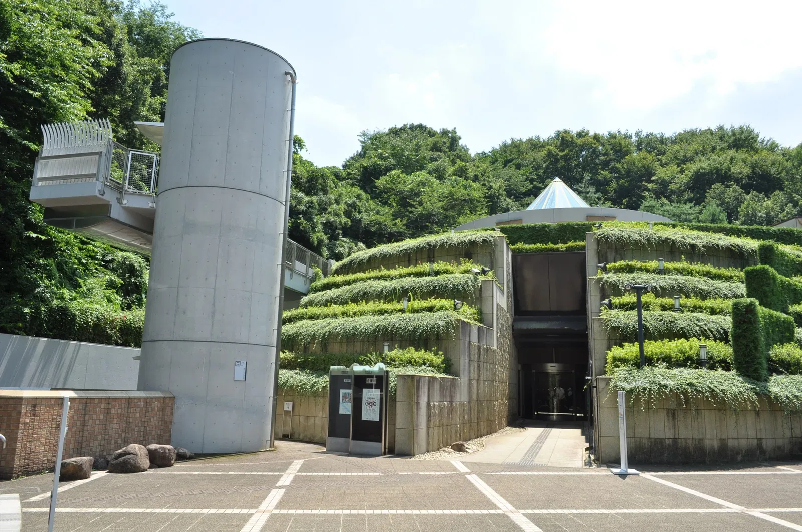 Taro Okamoto Museum of Art