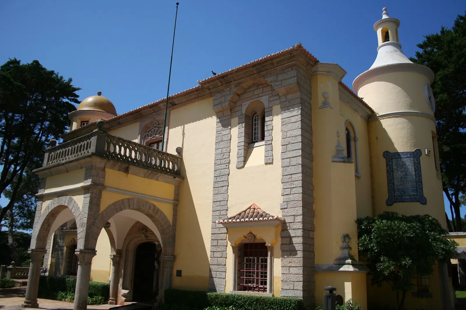 Museu Condes de Castro Guimarães