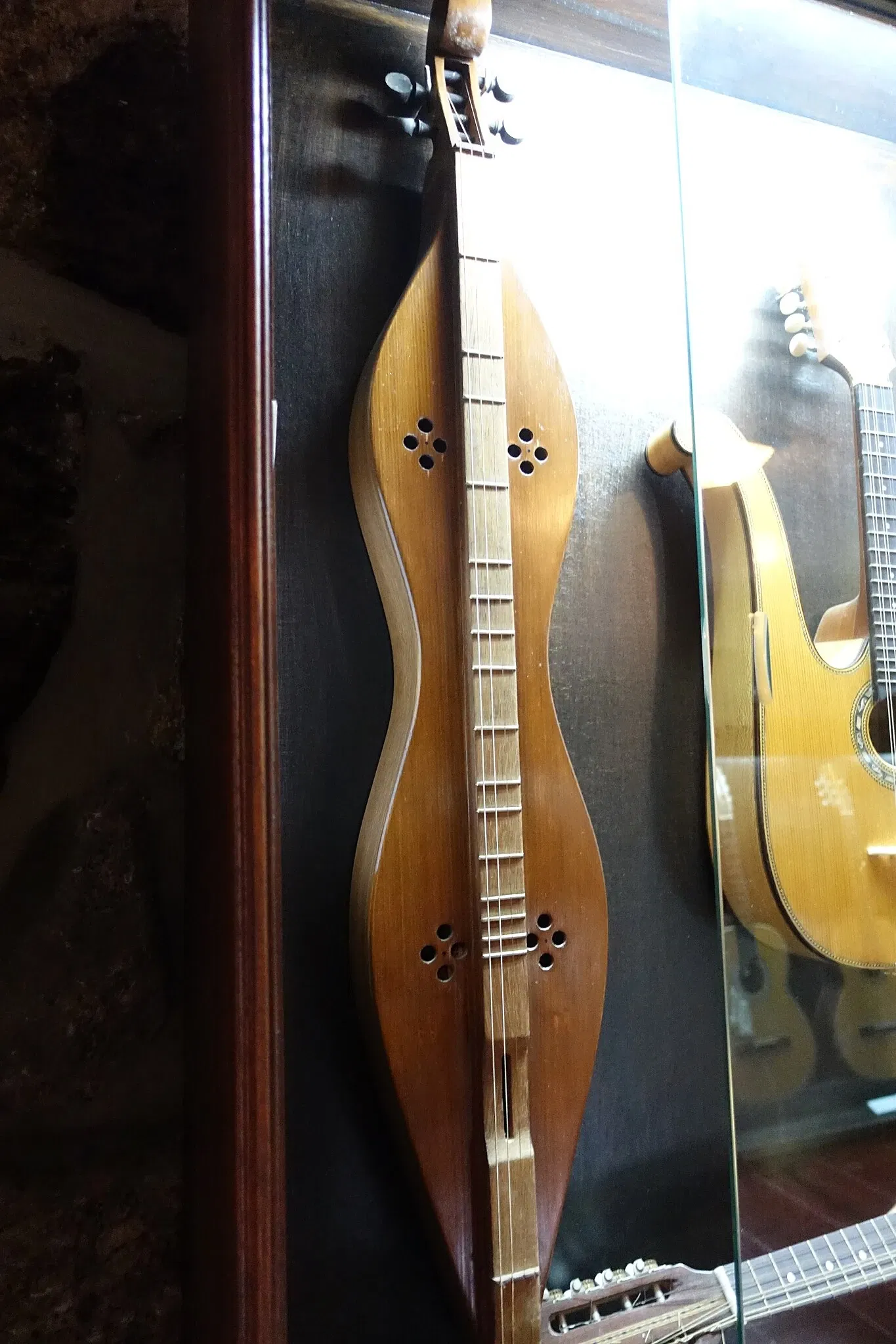 Stringed Instruments Museum