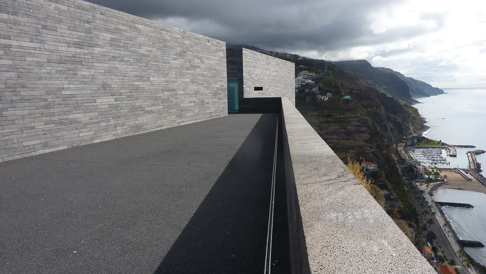 Centro das Artes - Casa das Mudas