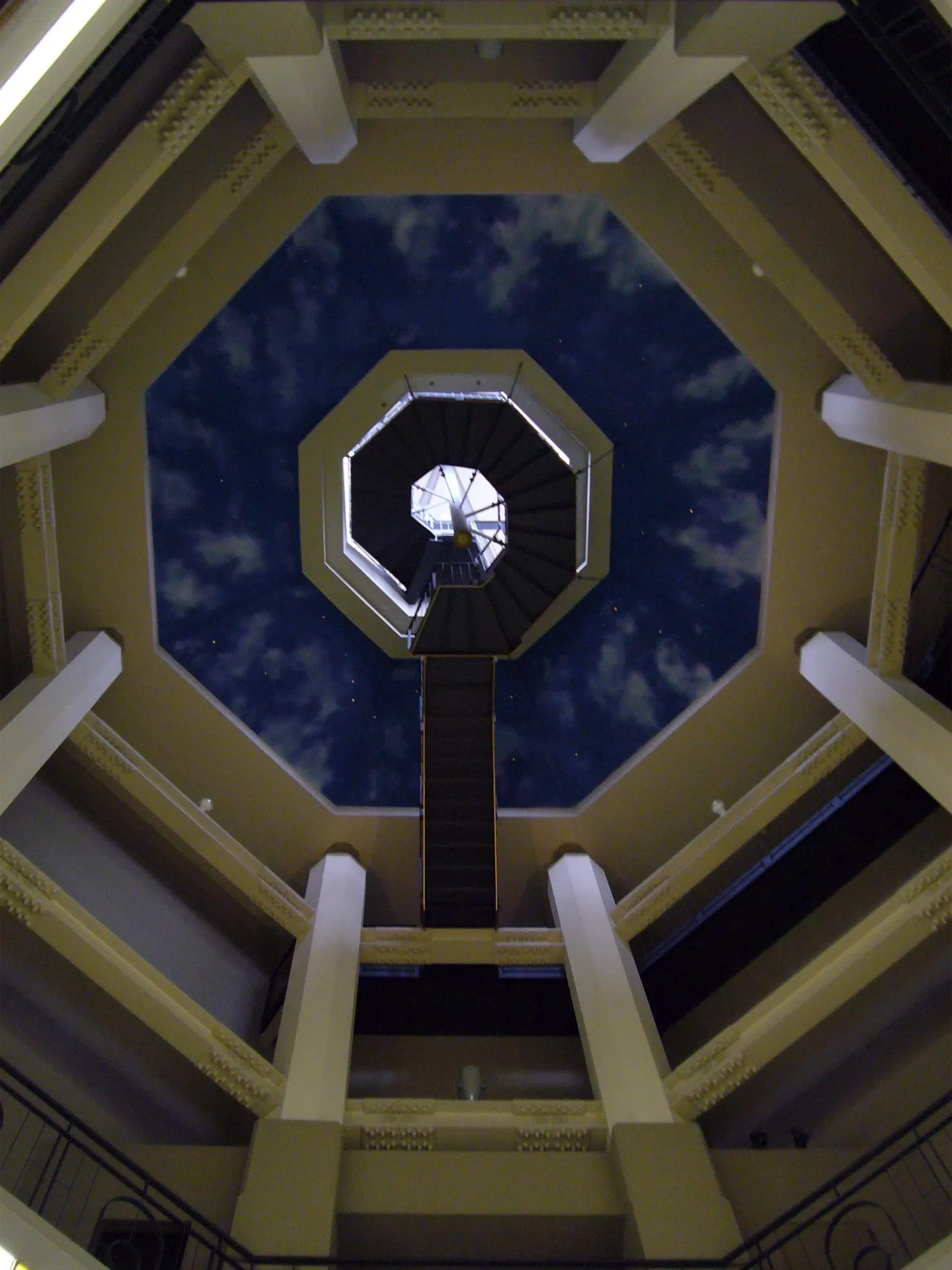 Shiga Prefectural Azuchi Castle Archaeological Museum