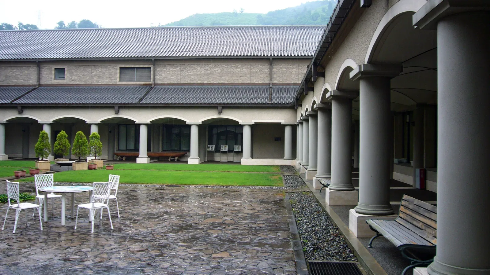 Shiga Prefectural Azuchi Castle Archaeological Museum