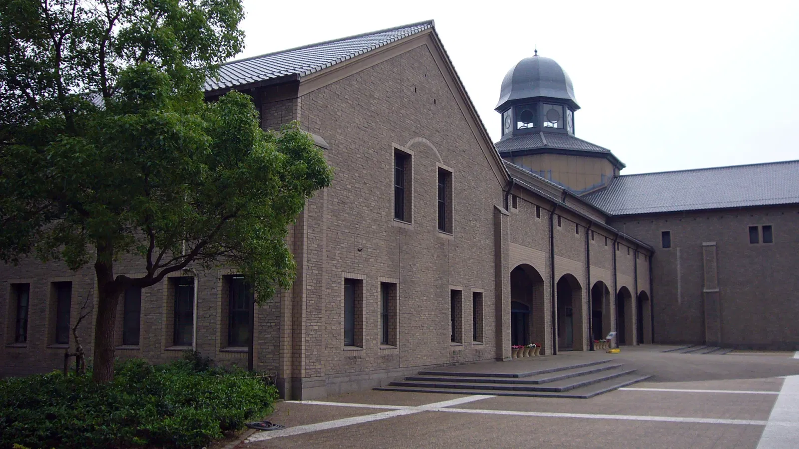 Shiga Prefectural Azuchi Castle Archaeological Museum