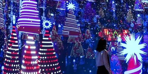 ARTECHOUSE Holiday Special