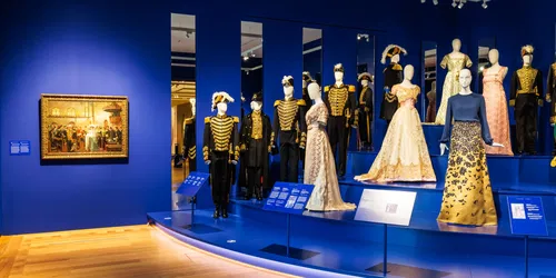 Dress Codes: unique fashion exhibition at Paleis Het Loo