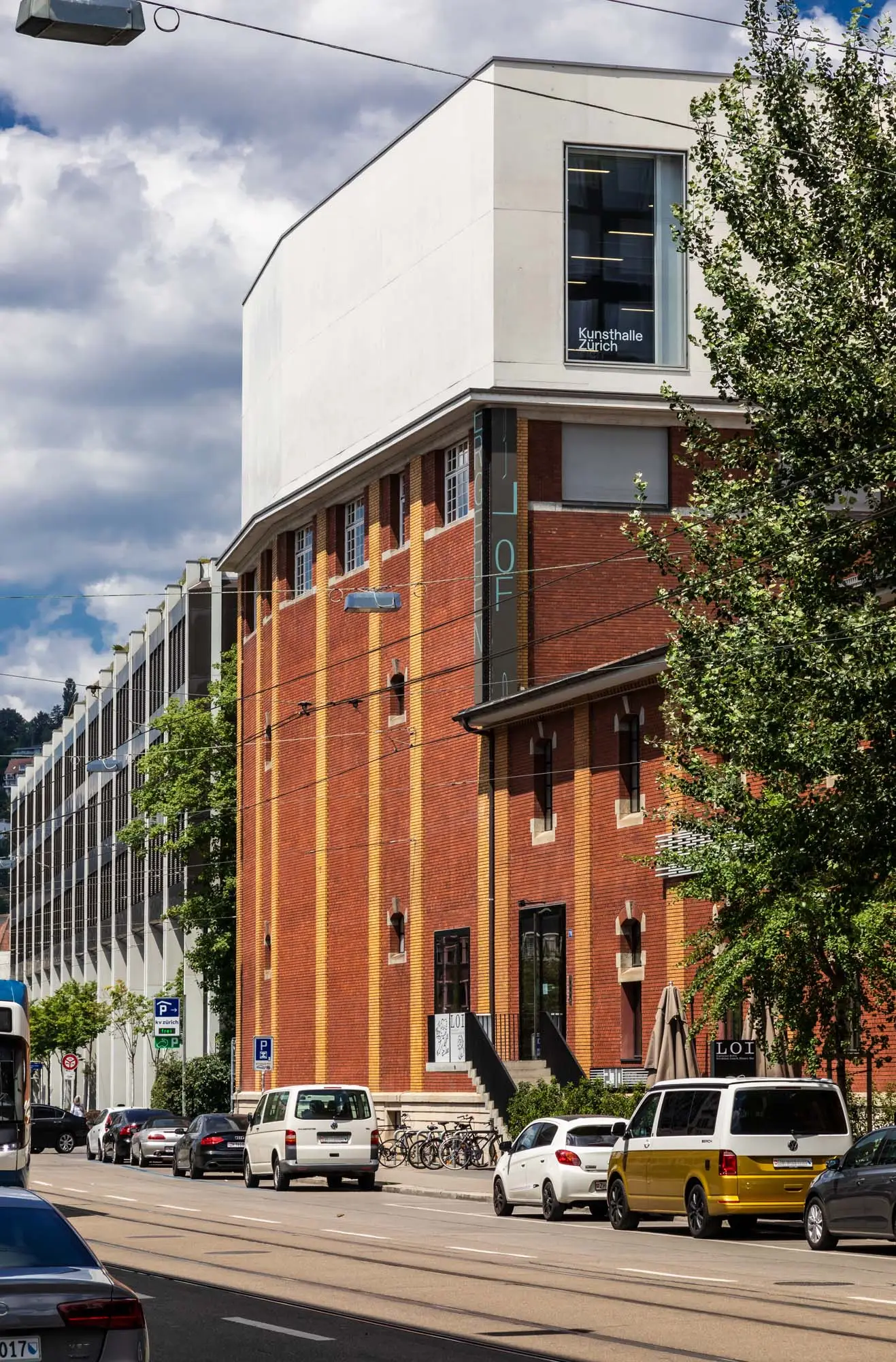 Löwenbräukunst - Art Center • Löwenbräukunst - Art Center