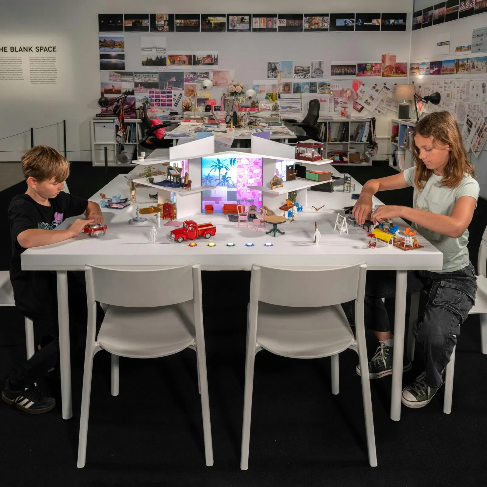 Da Barbie ad Anna Karenina: i mondi cinematografici di Sarah Greenwood e Katie Spenc