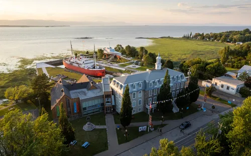 Musée maritime du Québec - Captain J. E. Bernier