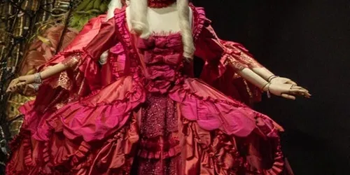 Marie-Antoinette de l’avant-garde à l’avant-scène