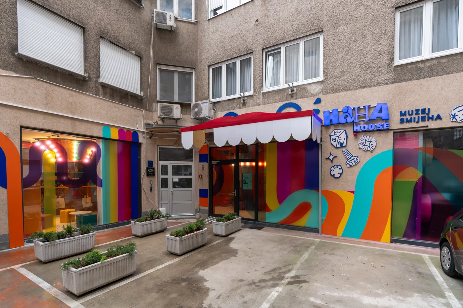 HaHaHouse Museum of laughter