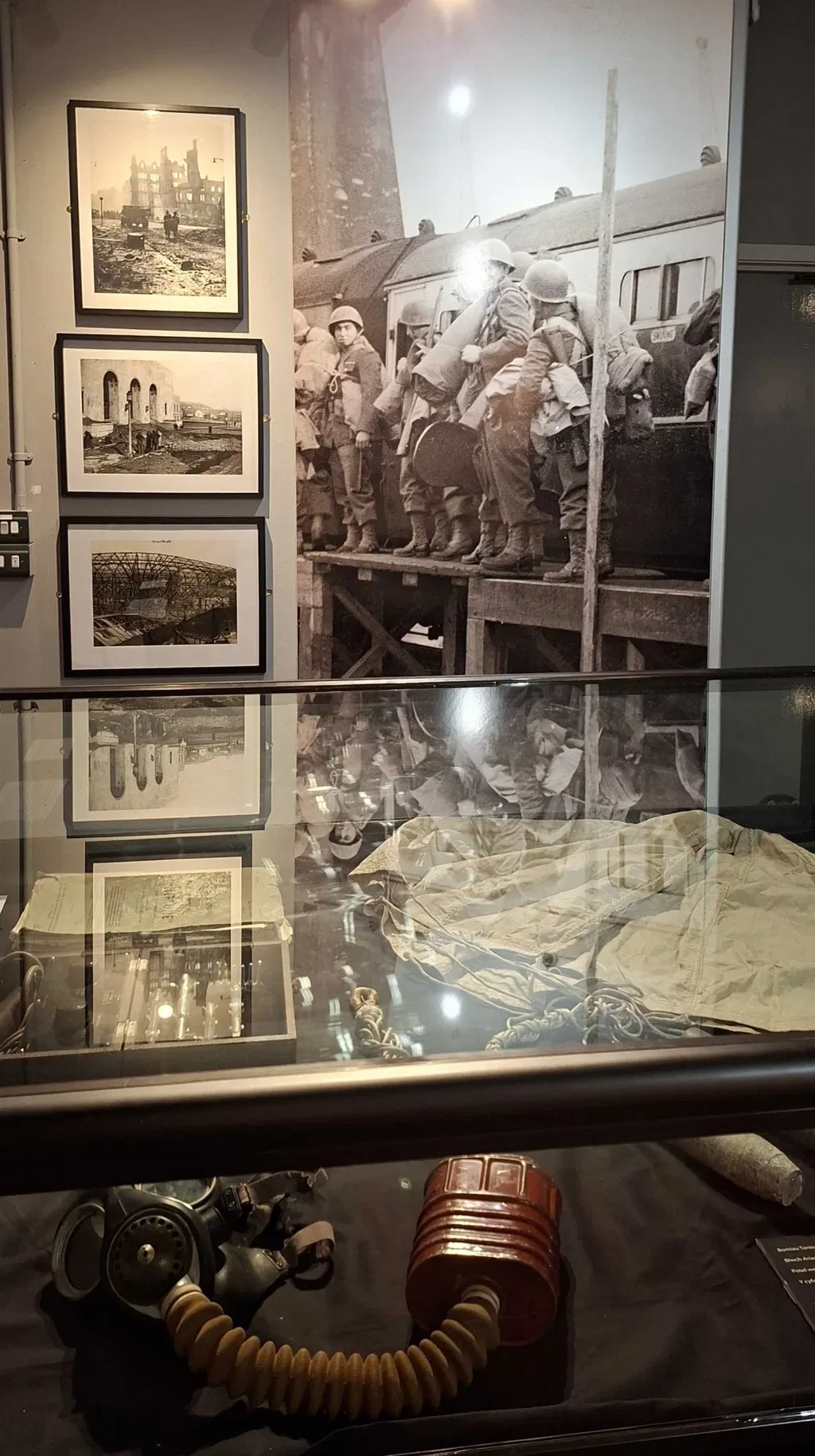 WW2 Display