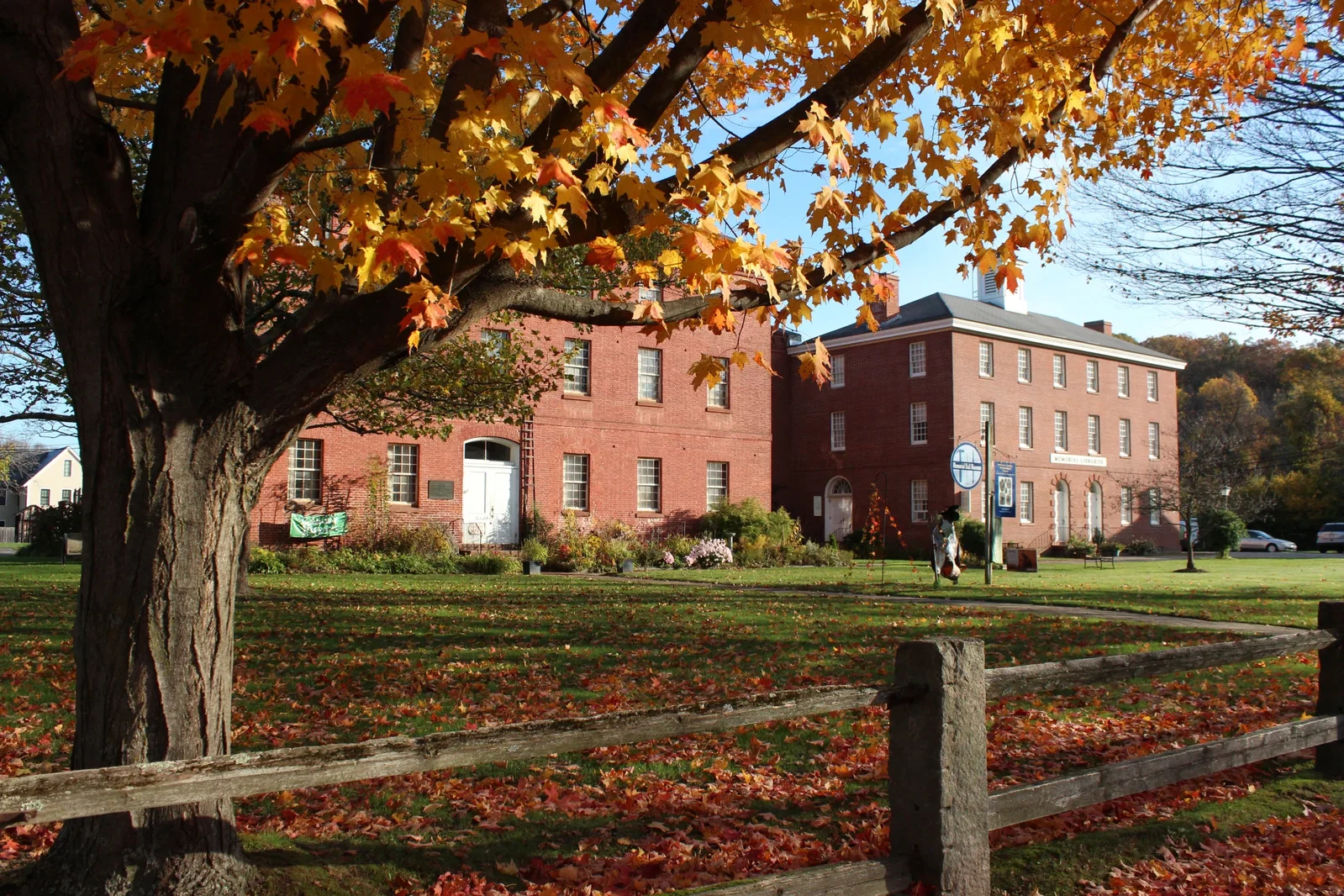 Memorial Hall Museum