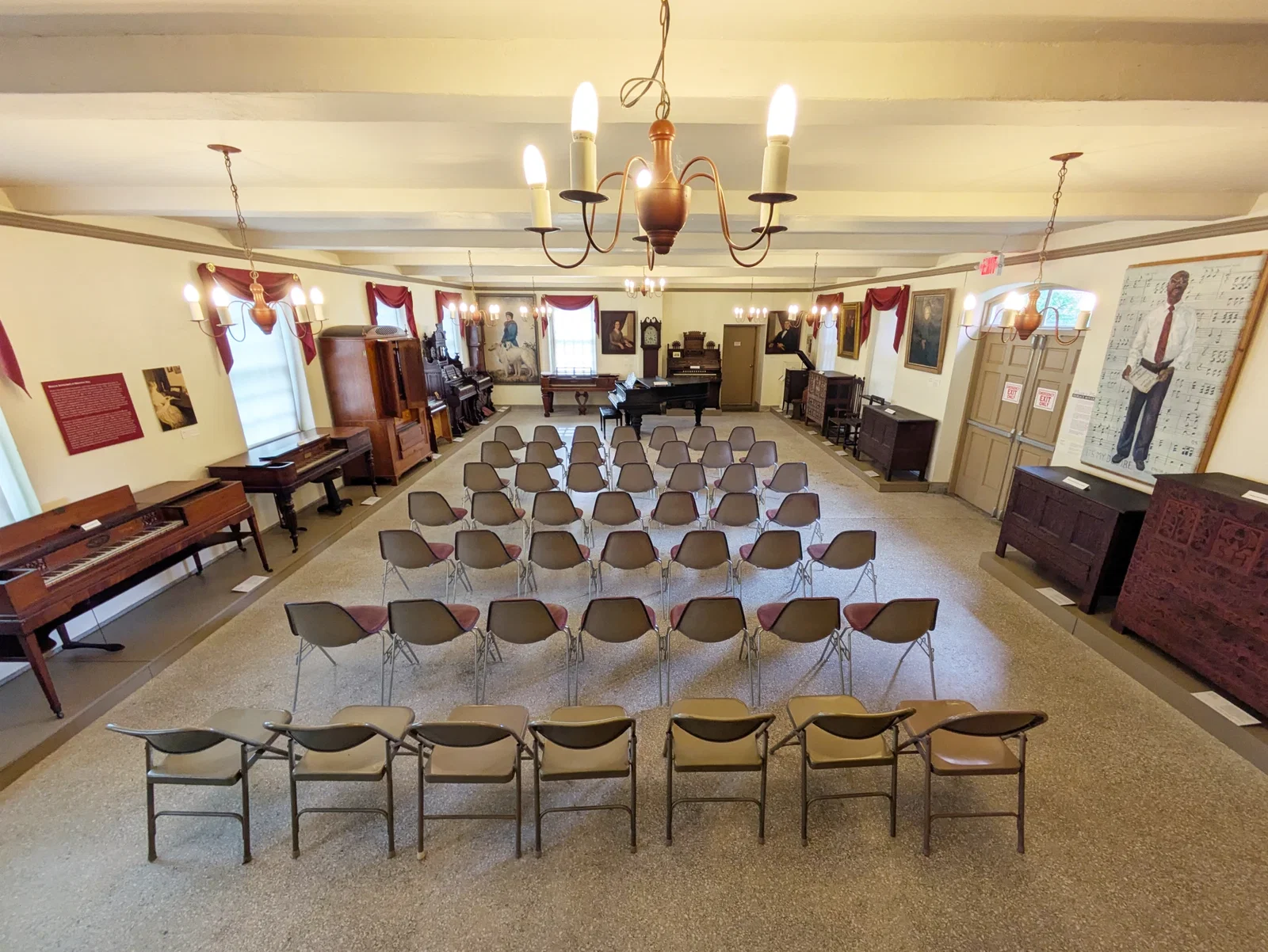Memorial Hall Museum