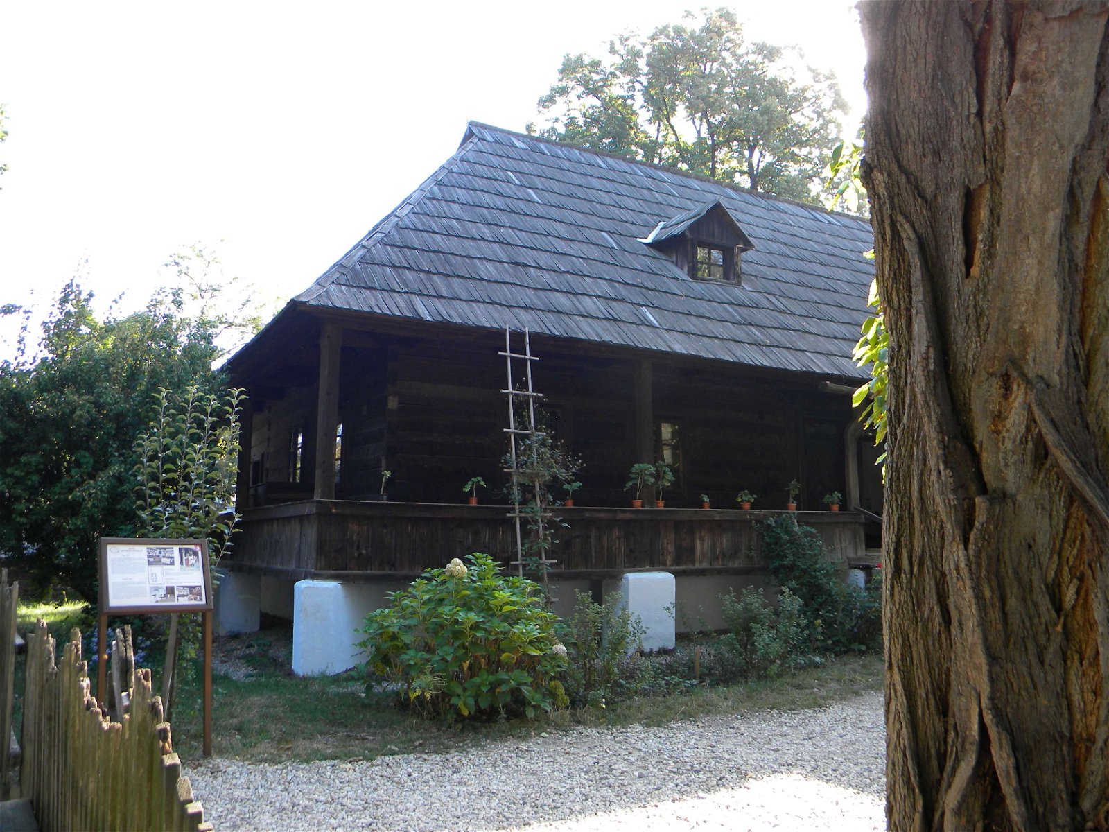 Village Museum (Muzeul Satului)