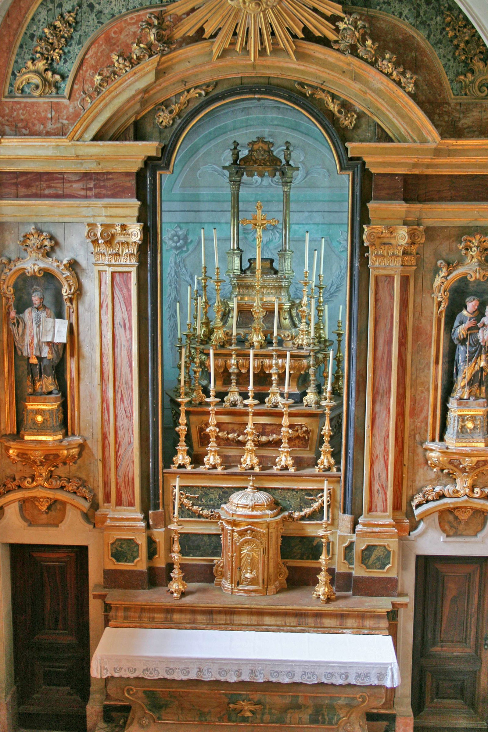 National Museum of Costume and Fashion