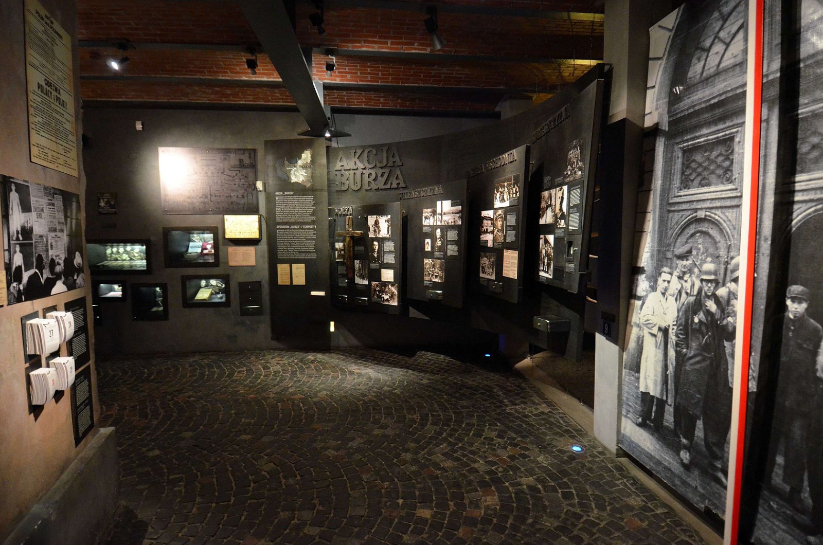 Warsaw Uprising Museum