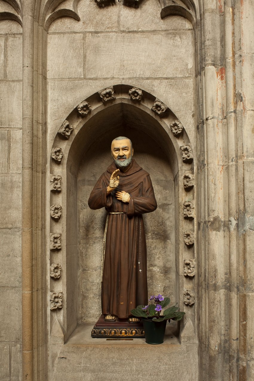 Schatkamer van de Sint-Martinusbasiliek en klokkenmuseum