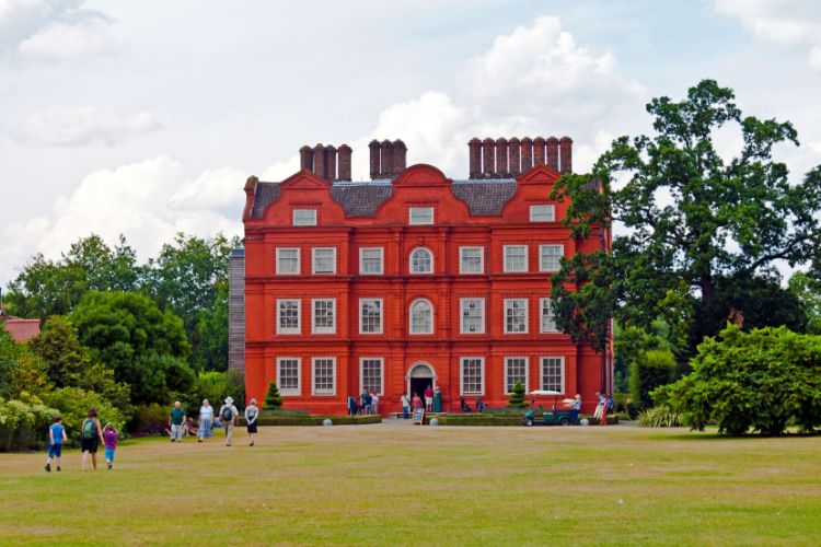 Kew Palace and Queen Charlotte's Cottage