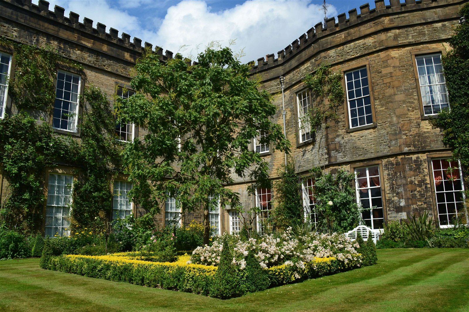 Renishaw Hall & Gardens