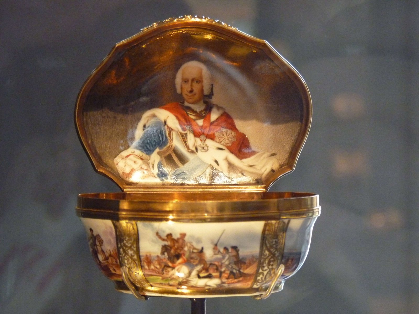 Victoria and Albert Museum