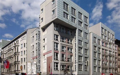 Berlin Wall Museum (Museum Haus am Checkpoint Charlie)