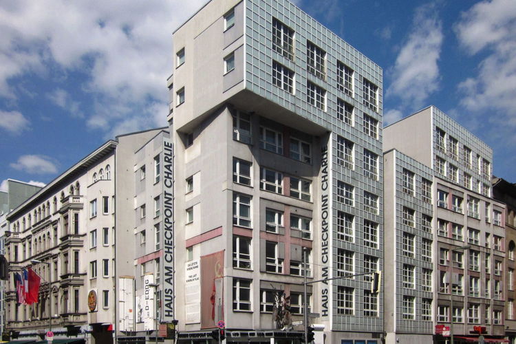Berlin Wall Museum (Museum Haus am Checkpoint Charlie)