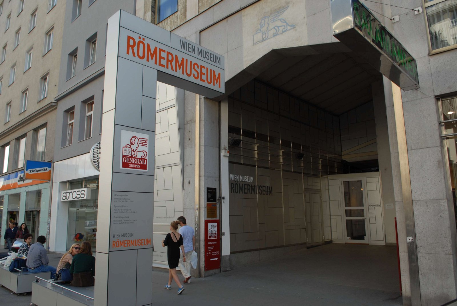 Roman Museum at the Hoher Markt