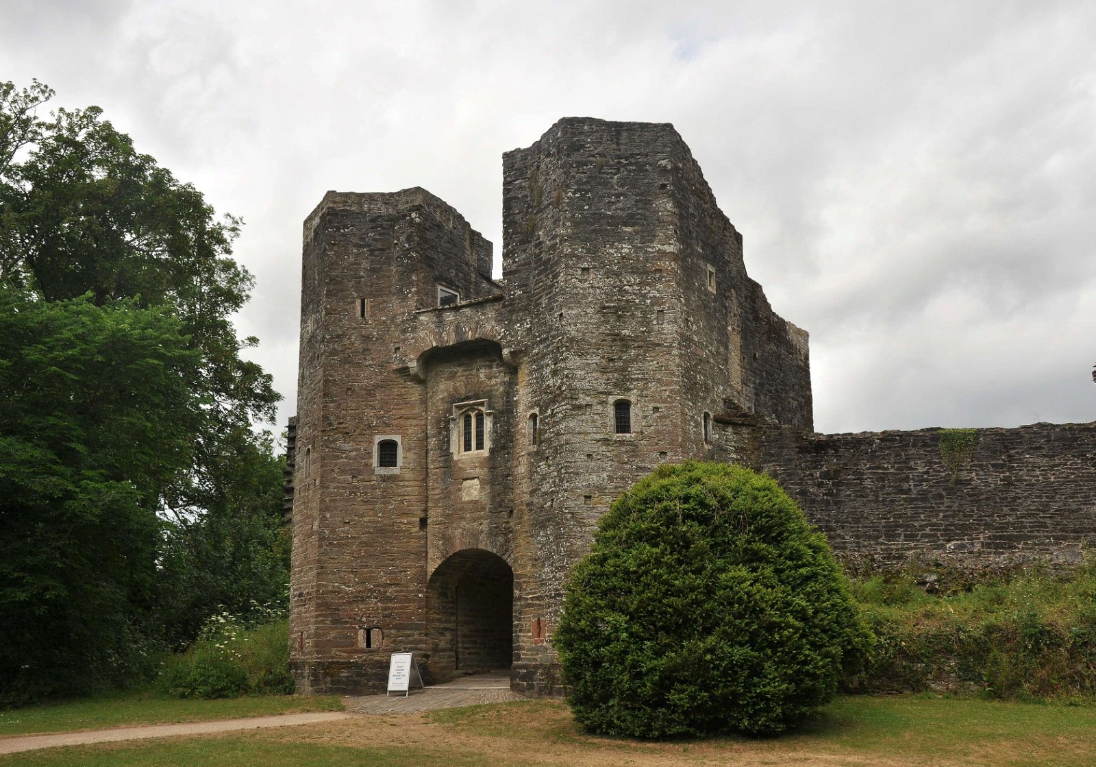 Berry Pomeroy Castle