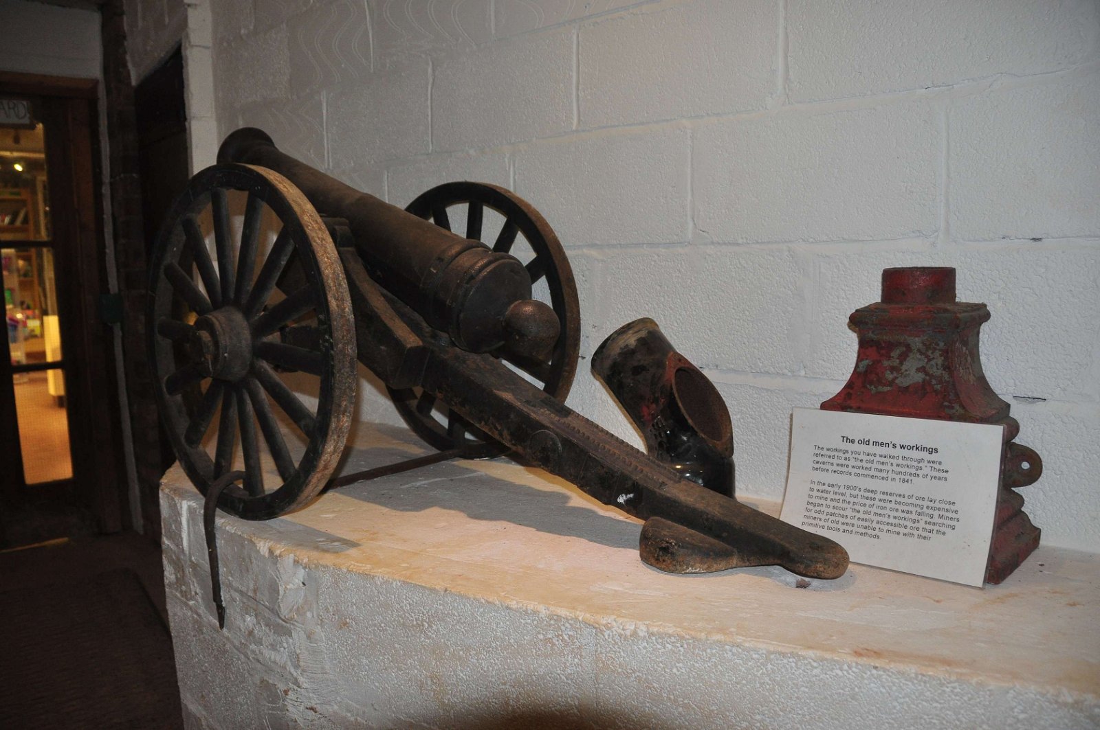 Clearwell Caves - Ancient Iron Mines