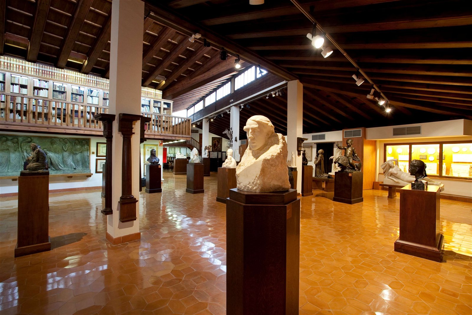 Frederic Mares Museum (Museu Frederic Mares)