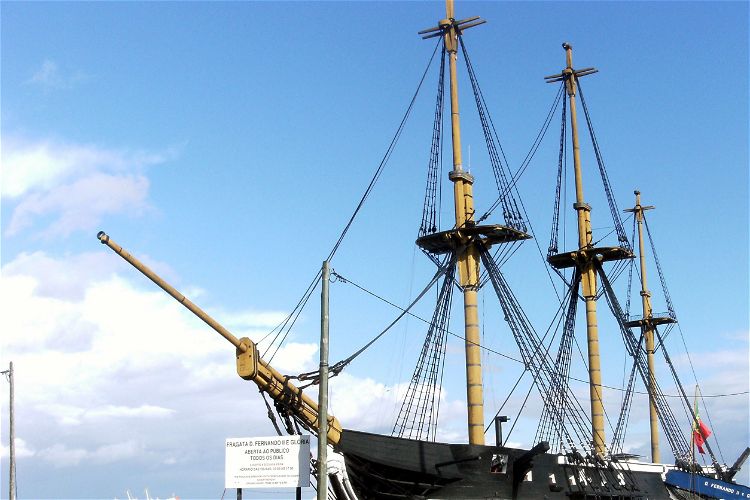 Dom Fernando II e Glória