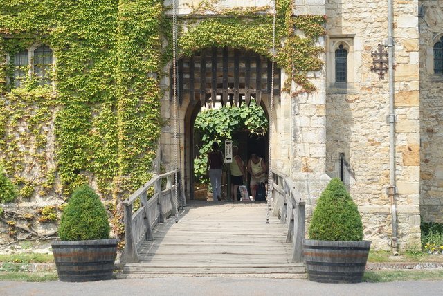 Hever Castle and Gardens