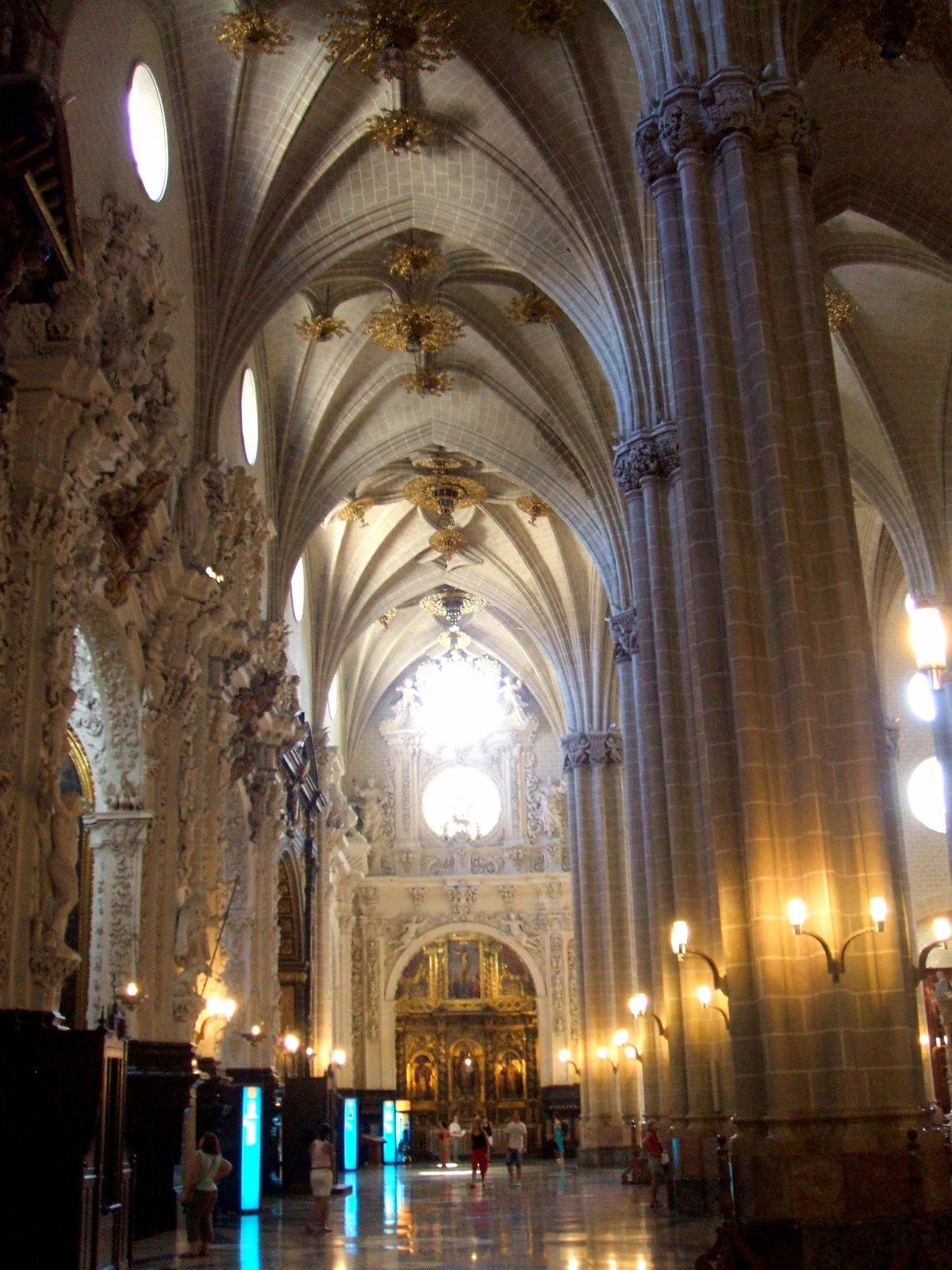 Museo de Tapices y Capitular de la Seo