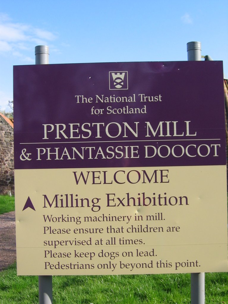 Preston Mill and Phantassie Doocot