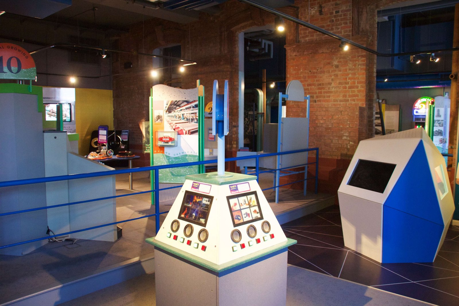 Catalyst - Science Discovery Centre