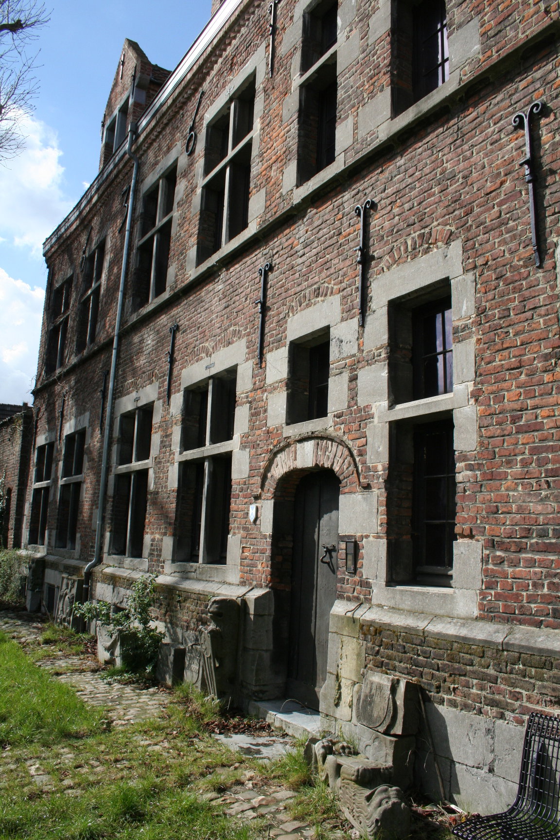 Museum Jean Lescarts, Museum voor Folklore en het Bergense leven